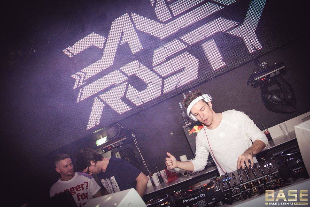 RostyDaniel's tweet photo. Great night yesterday @ Base Club Liezen https://t.co/f3nNdLmFx0