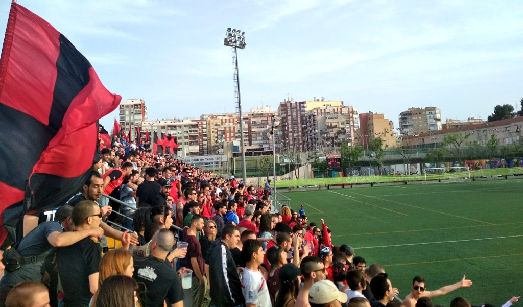 ¡Esta afición no puede ser de Preferente! No cabe un alfiler. #VamosCiudad