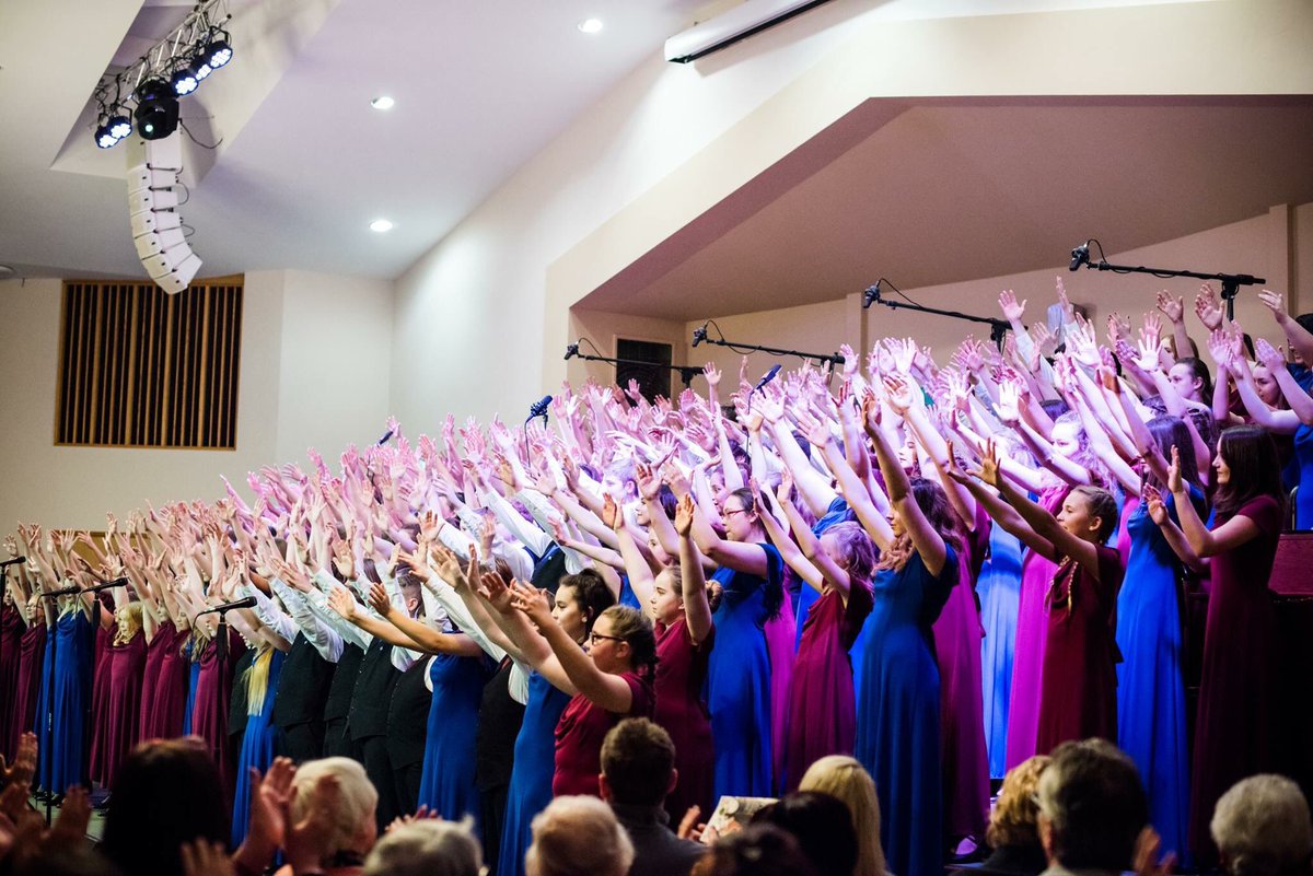 Wow!! £2,500 raised on our special <a href="/crowdfunderuk/">Crowdfunder UK</a> in a few days. The new album is sounding amazing- get your copy here! Thank you so much- it will make a huge difference to for many children. Pls RT

crowdfunder.co.uk/help-barnsley-…

#barnsleyhour #barnsleyisbrill