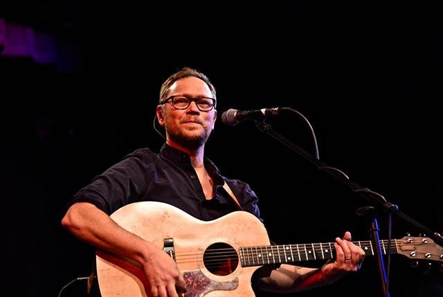 AndrewPeterson's tweet photo. Such a fun night in CT last night. A great crowd, a great band--I just love singing these songs during Eastertide. Heading to the Carolinas this weekend! #ResurrectionLetters https://t.co/15WGcaPRHm https://t.co/J1Ie1EuSXb