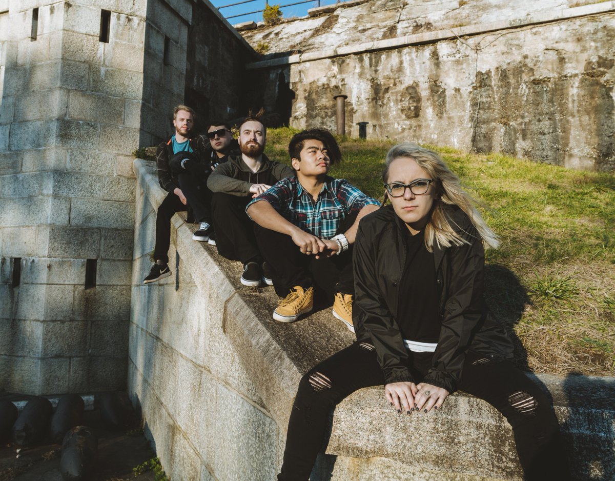 V serious Sundays. PC: @jmaku7