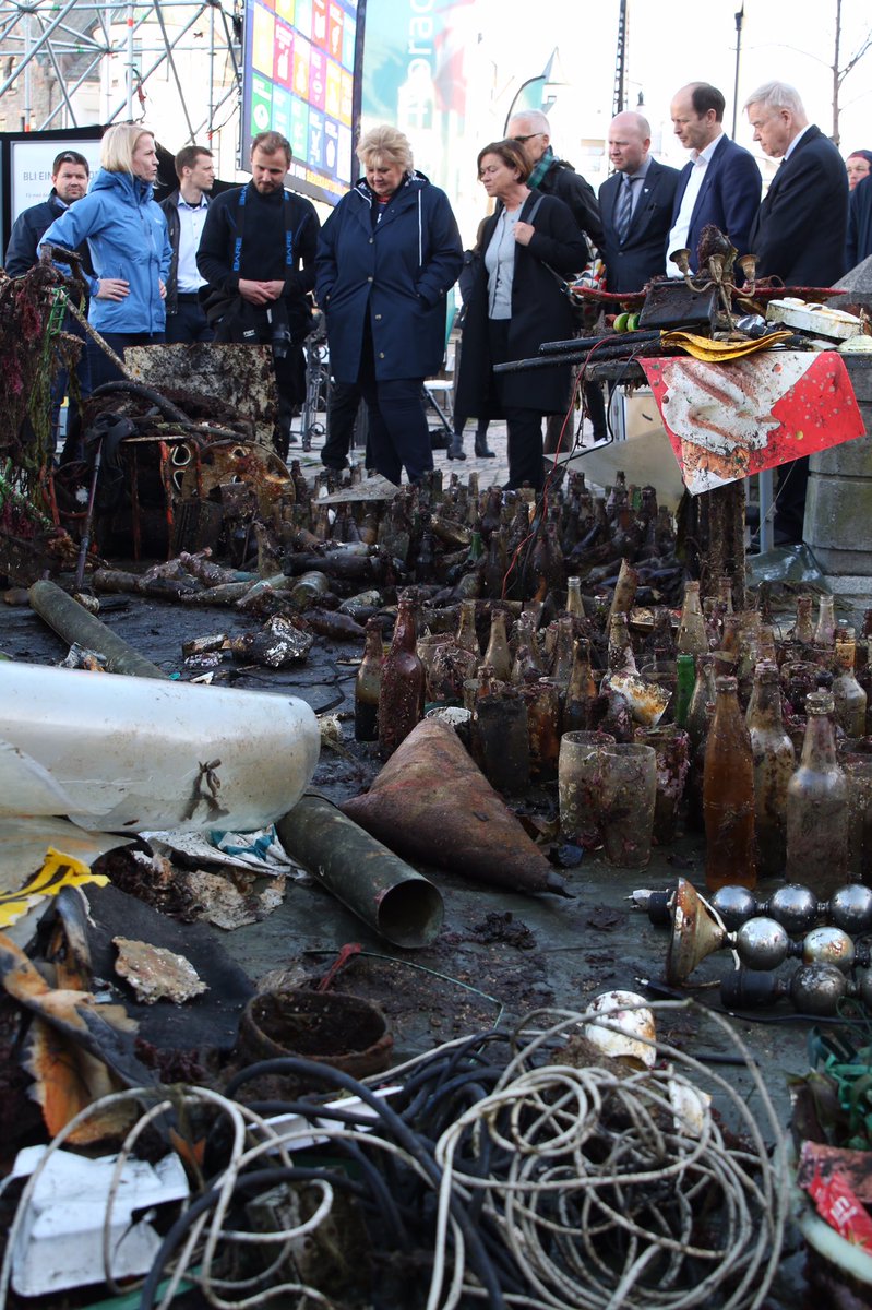 erna_solberg's tweet image. Let’s end plastic pollution together. Every effort counts! This is what divers found when cleaning the seafloor outside Ålesund, Norway yesterday. #EarthDay18 #EarthDay