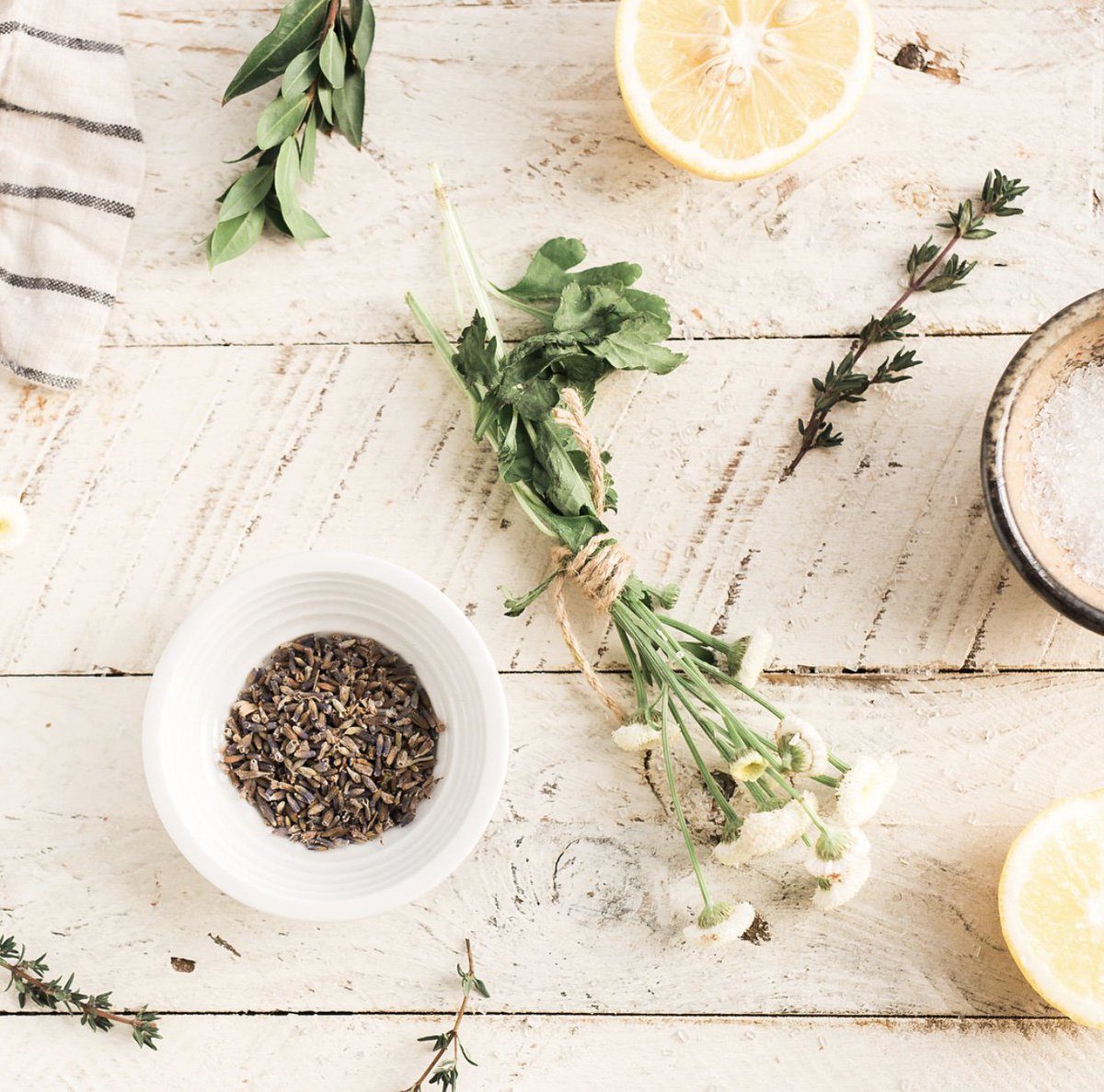 All natural products in recyclable packaging. Be good to your body, be good to the earth. Happy Earth Day! 🌱☀️ #nuyuexperience #wholebodyhealth #EarthDay18