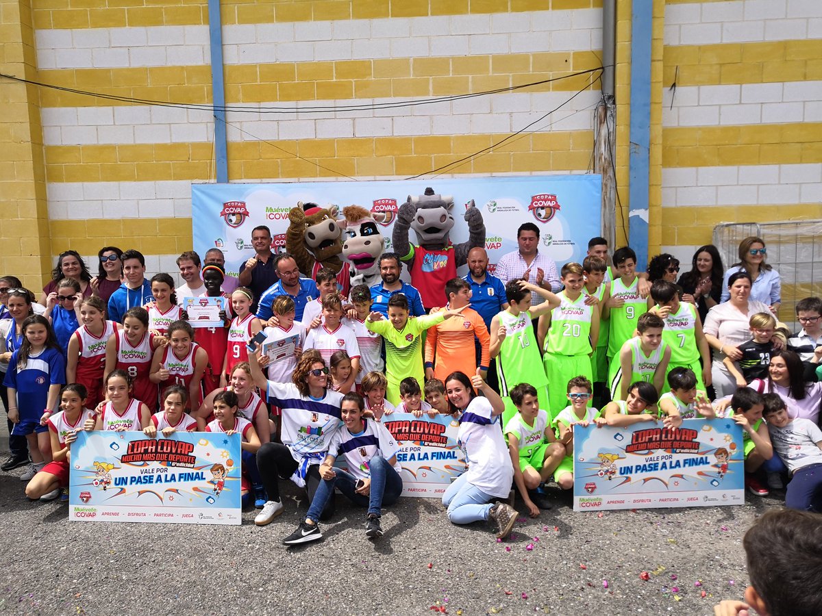 CopaCOVAP's tweet photo. Los equipos @CadizCBGades 🏀👧, @CBSFDO 🏀👦 y #UDCASTELLAR ⚽👧👦 serán los representantes de la provincia de Cádiz en la final de la #6CopaCOVAP. ¡Enhorabuena! https://t.co/UFsldeCsot