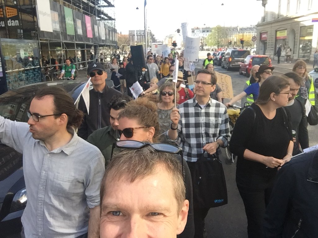 MkeYoung's tweet photo. #MarchForSciencedk Copenhagen https://t.co/dSnancMvCq