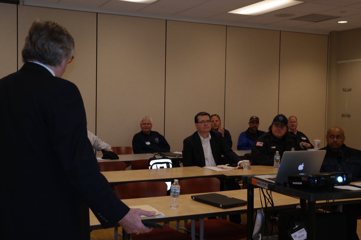ILWGCAP's tweet photo. Wrapping up #Volunteerweek with Major Gillingham sharing how Civil Air Patrol can partner with first responders and communities during emergent situations at the Hanover Township Emergency Services education workshop. #CAPabilities #nationavolunteerweek @ILWG_ES https://t.co/UdfVkjBHEi
