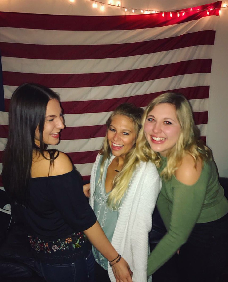 setherjenn's tweet photo. HAPPY 21 to the sweetie in the middle 😍 I hope your night was a blast and your day is so special, as you are! Love you, Liv. Thankful for our friendship 💕 https://t.co/e1kjR3ygaG