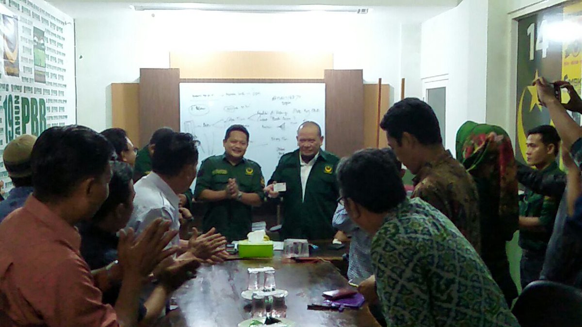 Melalui Musyawarah, Amanah Organisasi dn Perintah Pimpinan Wajib ditunaikan. Cobaan bhkn rintangan sikiraannya ada dn mgkn saja ada. Adalah Tantangan harus di hadapi dn dijawab scra bijak dn bertangung jwb.