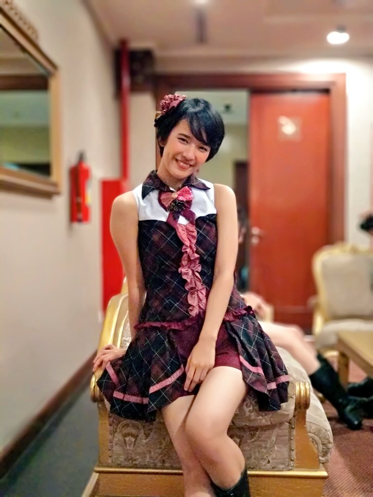 bchsr_'s tweet photo. Terima kasih hari ini! 
Seru banget yaa pada main games hahaha
#JKT48IGCTelkomsel https://t.co/sg83vAKzLs