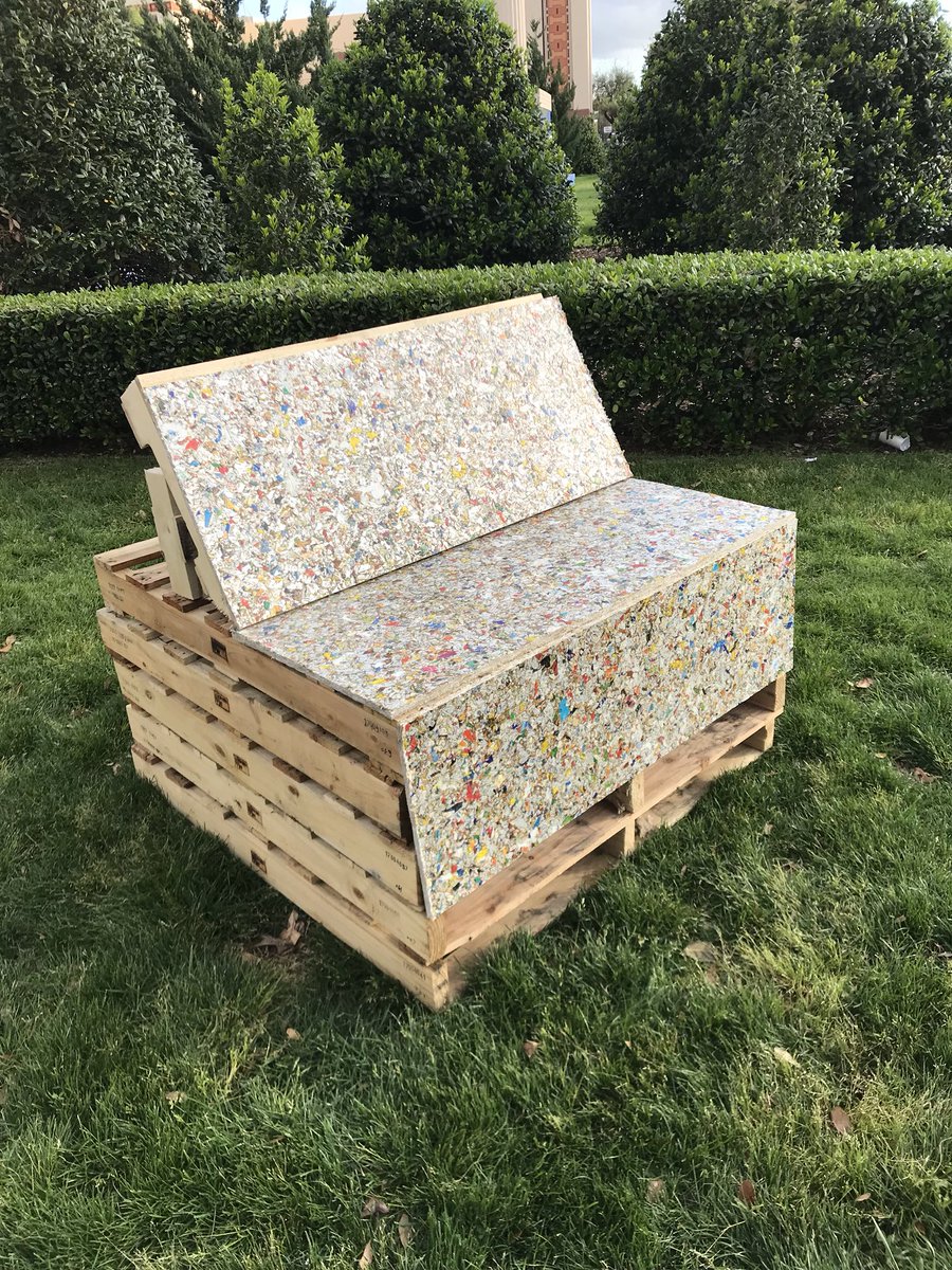 AmPrairieCorr's tweet photo. Alternative seating options at 🌏X EarthX #rewall #Earthadvocates @Rewall https://t.co/GChoVFW9N1