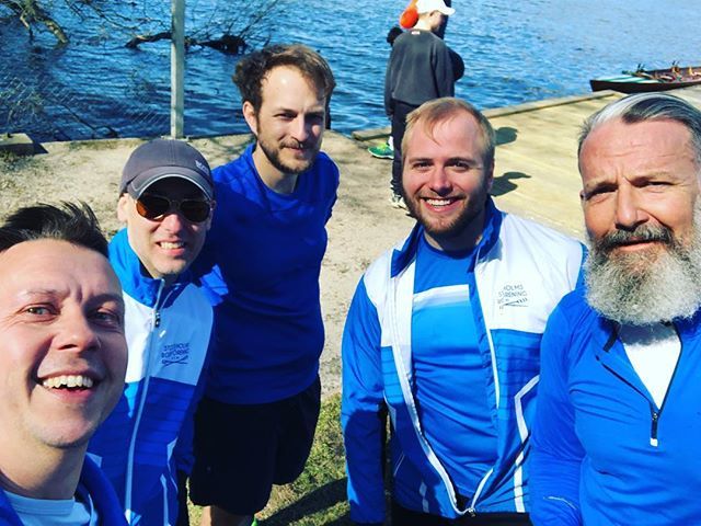 conandX's tweet photo. We didn’t win the war... but we had the most fun!! 🚣‍♀️🚣‍♂️🏆🥉#bajenrowingrace2018 #hammarbyrodd #stockholmsroddförening #thebronzemedal https://t.co/CmURZxwLgK
