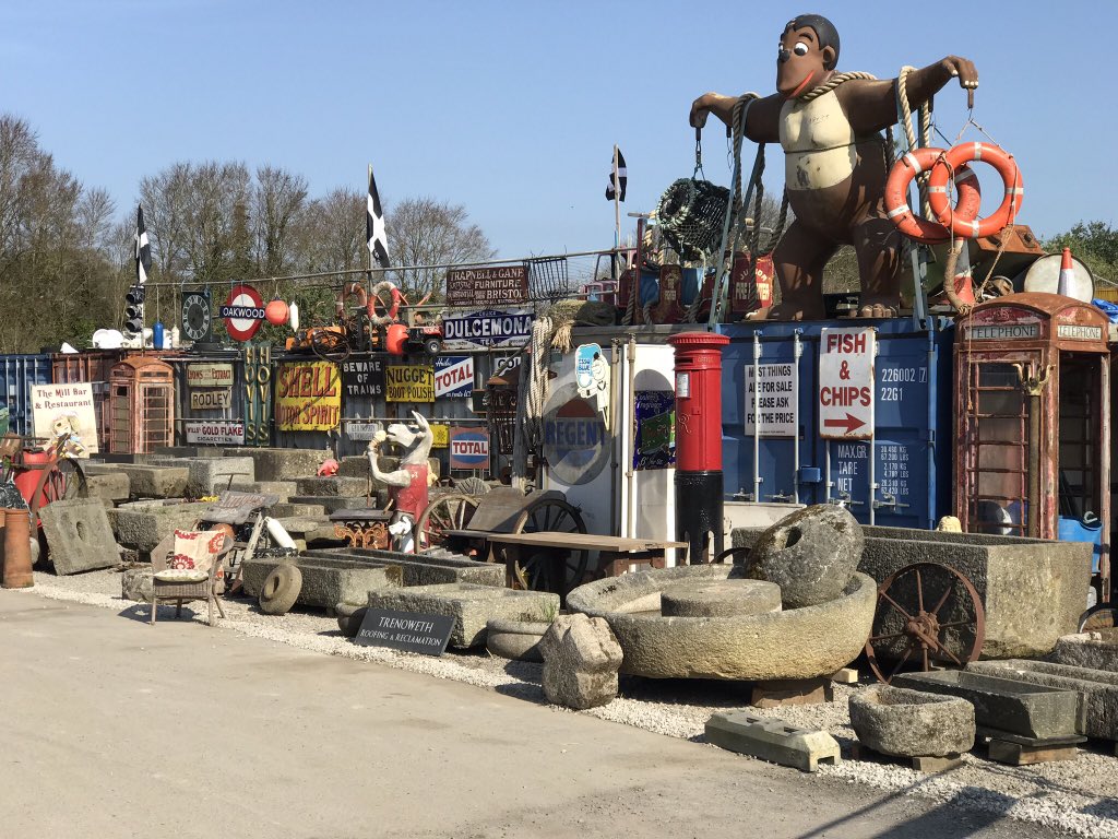 ShaunTrenoweth's tweet photo. @DrewPritchard be great if you could retweet this Saturdays yard sale,all welcome,some great deals 👍 checkout our fb Page Trenoweth Roofing &amp; Reclamation 👍 https://t.co/IUtqPaFc9E