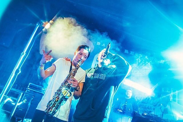theSAXperience's tweet photo. Thank you @rukaspringbreak !! special shoutout to @matti8mir for the hype &amp; afterski host @jekkuberglund for extra juice! 📸: @juliuskonttinen 
#rukaspringbreak #rukaskiresort #saxophone #ravintolapiste #afterski https://t.co/0XEFDzJUes https://t.co/zJIv9p9NVK