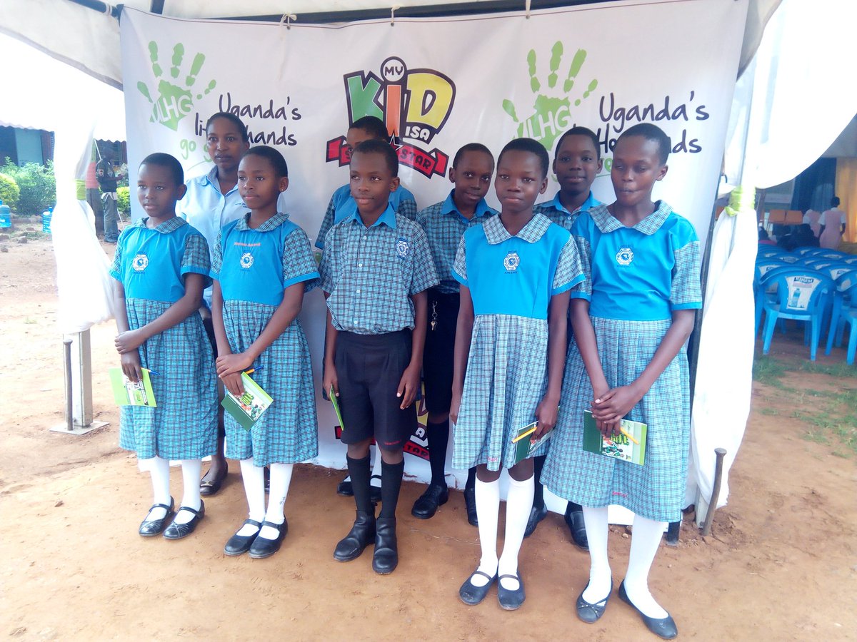 EDXTravel's tweet photo. @edrinesempebwa @EarthDayNetwork @VisitUganda @GuideforAll @googleearth @HEBobiwine @EriasLukwago @EriasLukwagoo @TwitterMoments @Ugandawildlife Uganda celebrates #EarthDay2018 with an international children's #climatechange conference at Ntinda School for the Deaf ๐ #TourUganda #PearlofAfrica #EarthDay #GoGreenUG #ICCCC2018 https://t.co/NhOMkBX1us