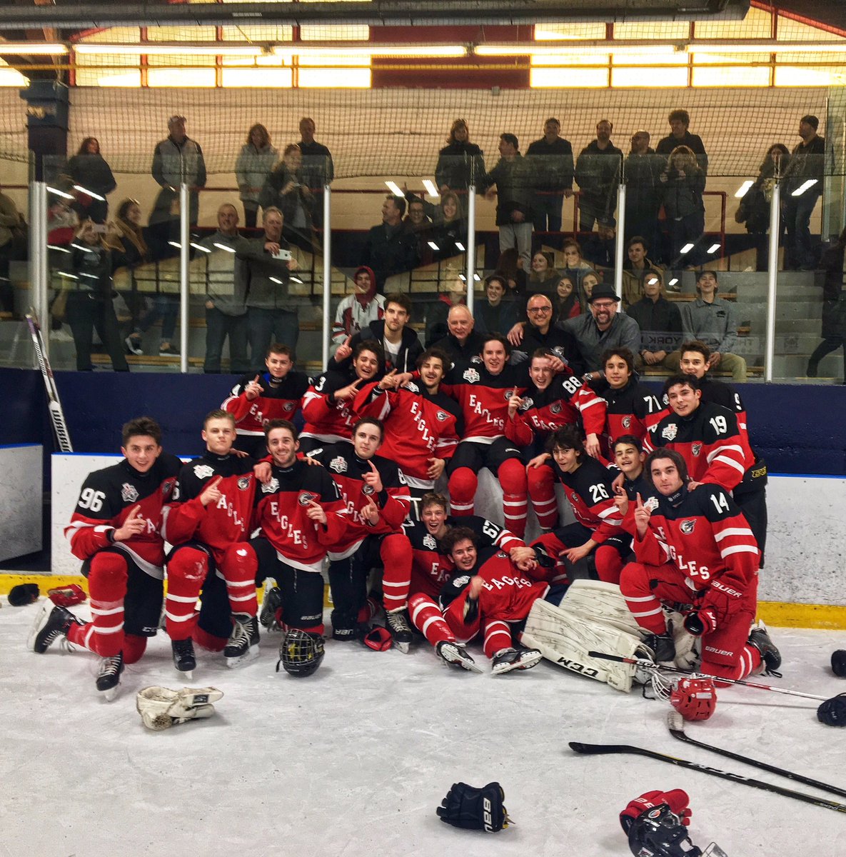 stefszczepanski's tweet photo. Congrats to @GTHL_WPEagles MidgetJr's winning the 2018 #NYHL Tier2 league championship. Coaches so proud of these boys for their commitment to each other and the game. Thanks to parents for all support. This hockey family rocks. #Playoffs #Champions https://t.co/NLesMS76rW