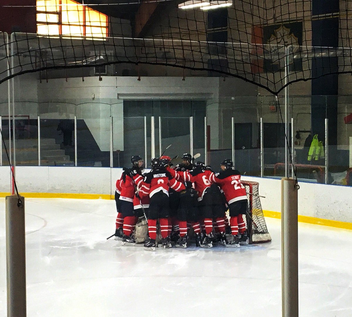 stefszczepanski's tweet photo. Congrats to @GTHL_WPEagles MidgetJr's winning the 2018 #NYHL Tier2 league championship. Coaches so proud of these boys for their commitment to each other and the game. Thanks to parents for all support. This hockey family rocks. #Playoffs #Champions https://t.co/NLesMS76rW