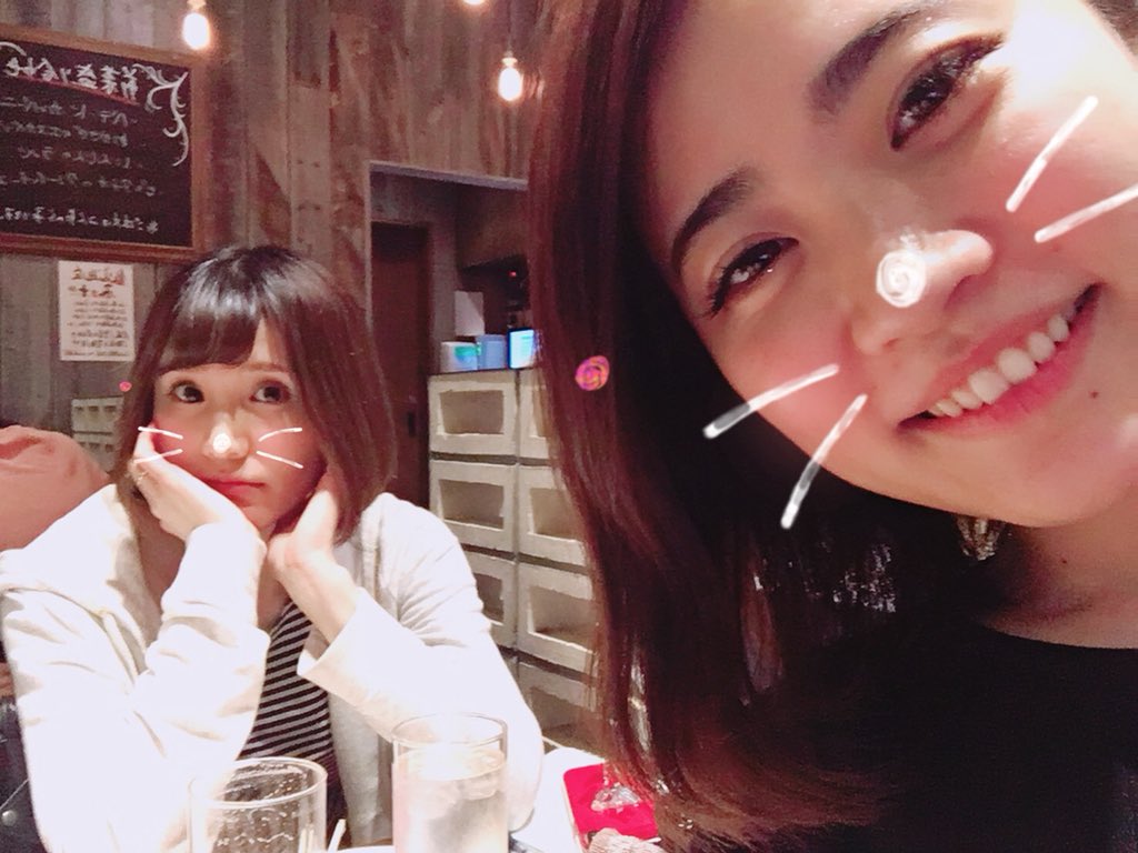 miduki_hoshino's tweet photo. 普段あまり、女の子とごはんに行ったりしない私だけど、今日はサロンの子たちとごはんに行きました🍒

#RAPOLE #ラポーレ #明日の全���ミーティングの打ち合わせも兼ねて  #面白い人達 #女子会 #仲間 #戦友 #イタリアン https://t.co/iEgl4RYwML
