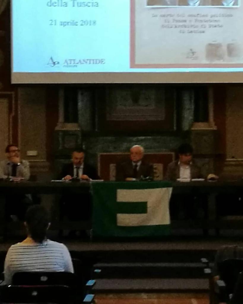 Ieri, presso l'Università della Tuscia, si è tenuta la presentazione del libro di Mario Leone:
"La mia solitaria fierezza"
Altiero Spinelli: le carte del confino politico di Ponza e Ventotene dell'Archivio di Stato di Latina.