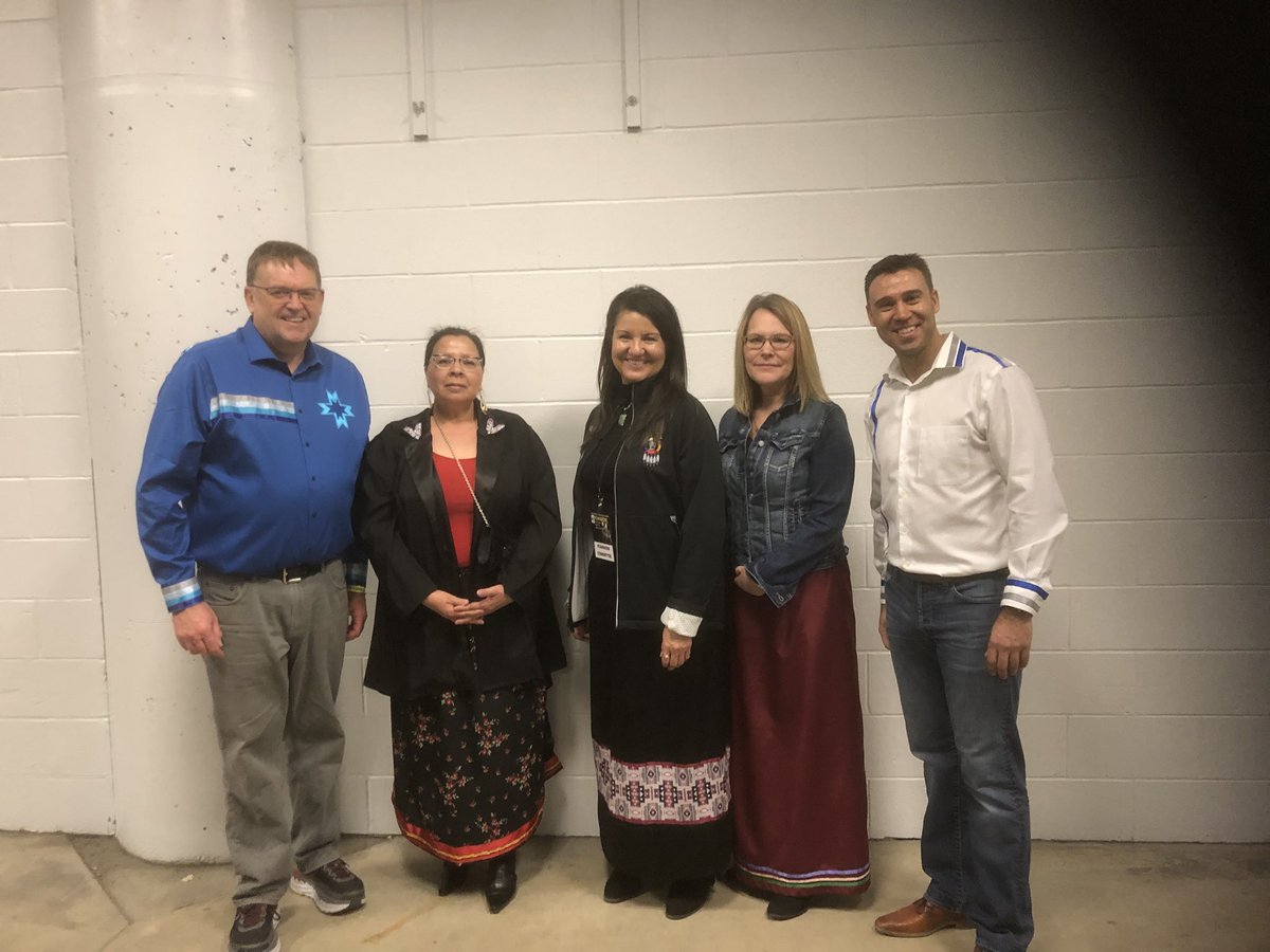 Regina Public Schools proud sponsor@FNUNIVCAN Spring Powwow@reginapublicschools@sarahlongman@ricksteciuk