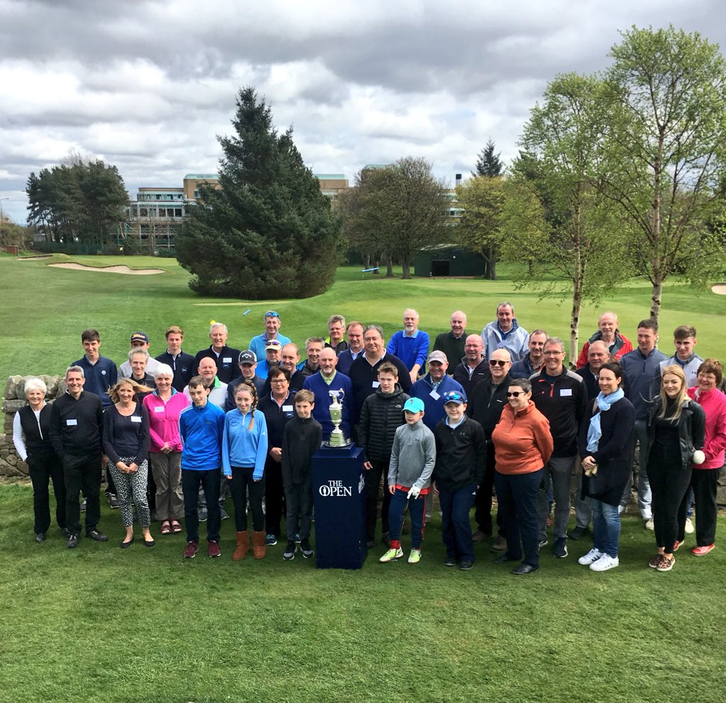 ScottishGolf's tweet photo. 📷 | Great fun @cpgolfclub’s Open Day showcasing what the club has to offer new members! If you’re looking for a vibrant, fun, community club in Edinburgh get in touch! 

Huge thanks to @RandA for bringing along the famous @TheOpen Claret Jug, it went down a storm! https://t.co/raiHrqdcSk