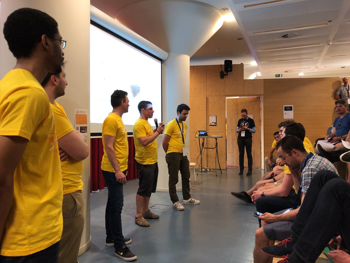 jcvanderhaegen's tweet photo. Great pitch by the ConstruTag team, to increase the productivity of the workers via an open system. This is looking like an amazing opportunity for the SMEβs ! #HackathonDC https://t.co/OSwK5eJUmA
