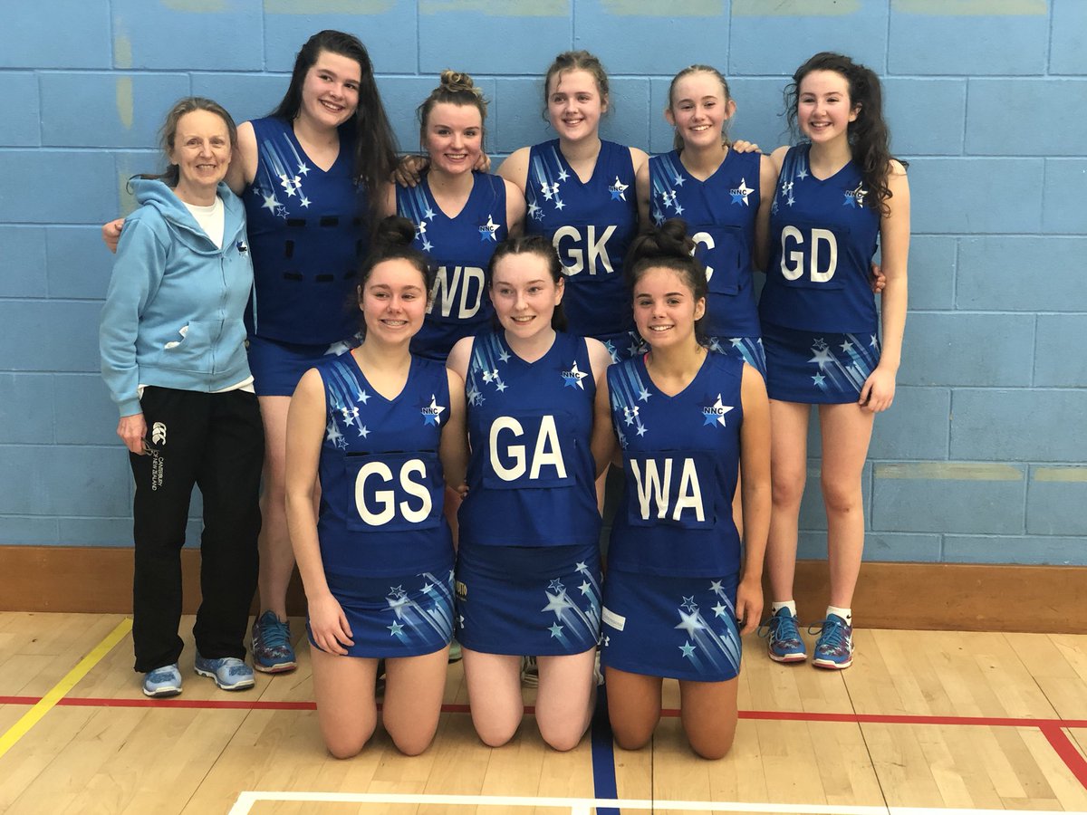 🎉 U17 LEAGUE WINNERS!!! 🎉
Huge congratulations to our U17 Royals who defeated Ellon in the final game of the season today to clinch the league title!