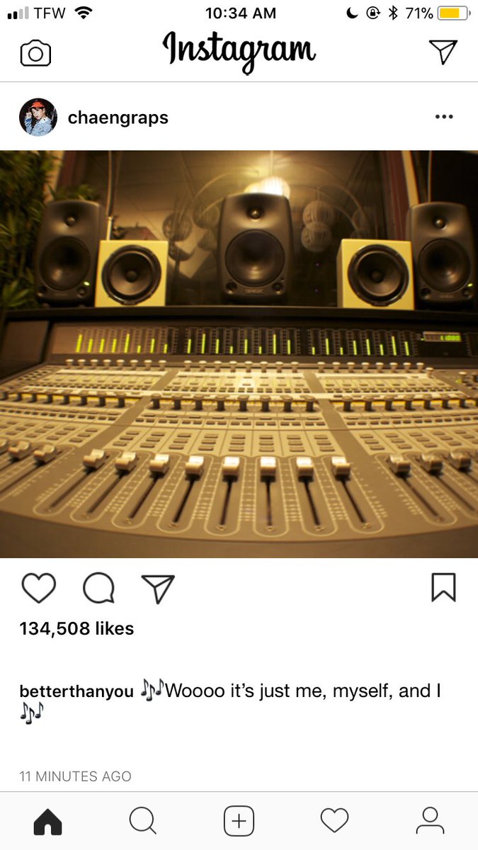 Chaeyoung is left alone with social media, or maybe not