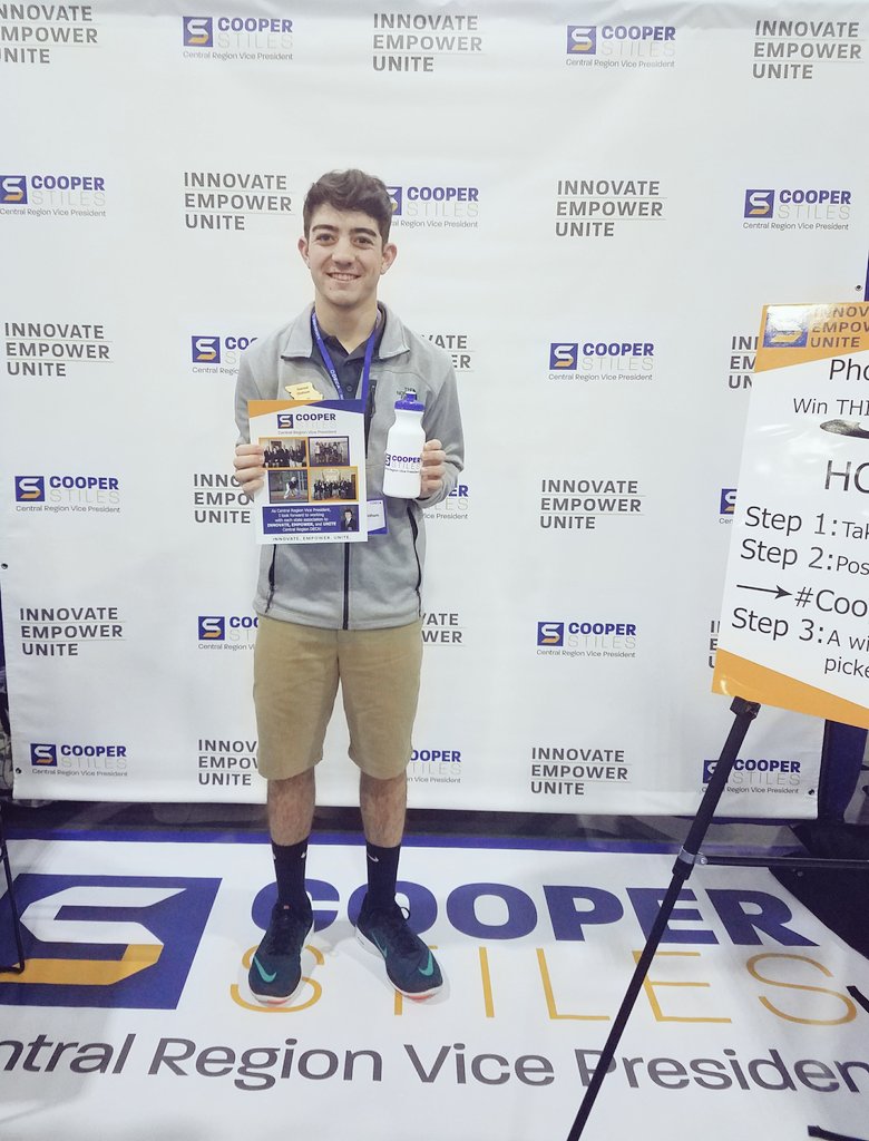 DVP5_CADEN's tweet photo. Visit @Cooper4CRVP booth for a water bottle &amp; more information on why he is getting my vote and your's! 🔷 #Cooper4CRVP https://t.co/pfg4XeRwdf