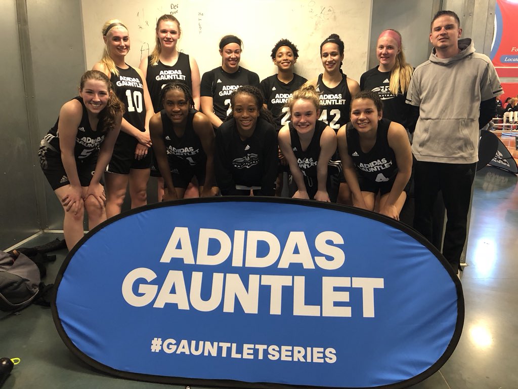 LadyPurePrep's tweet photo. Very proud of these girls playing in first tournament together in the Gauntlet Gold series and finished 3-1 still got a lot of work to do but itβs early. Excited to get back in the lab! https://t.co/Y4bO9J8S90