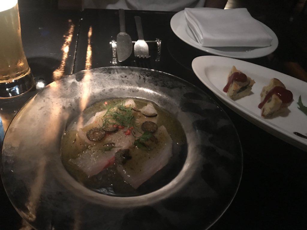___skr322's tweet photo. マイバースデー 21さい おーばくんがお祝いしてくれタノ🙉🥂♡ だいすきなみんなこれからもよろしくね♡ https://t.co/qVHLMwMfLd