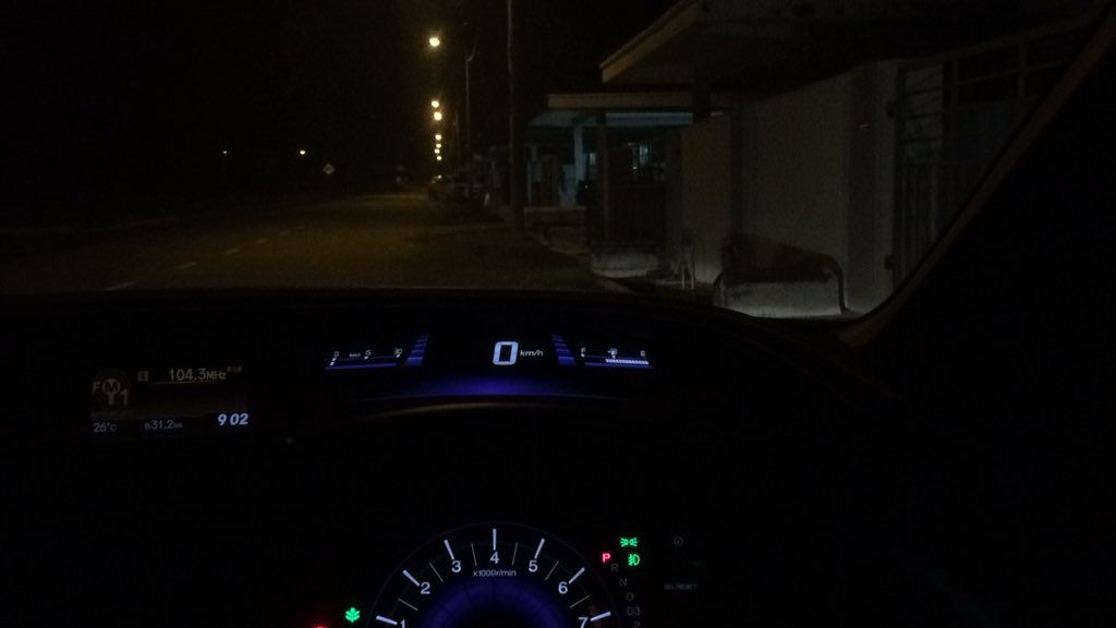 R0ZaiMI's tweet photo. Ak xtahu  nk tgk yg mana.. https://t.co/PAqPLzDdPP