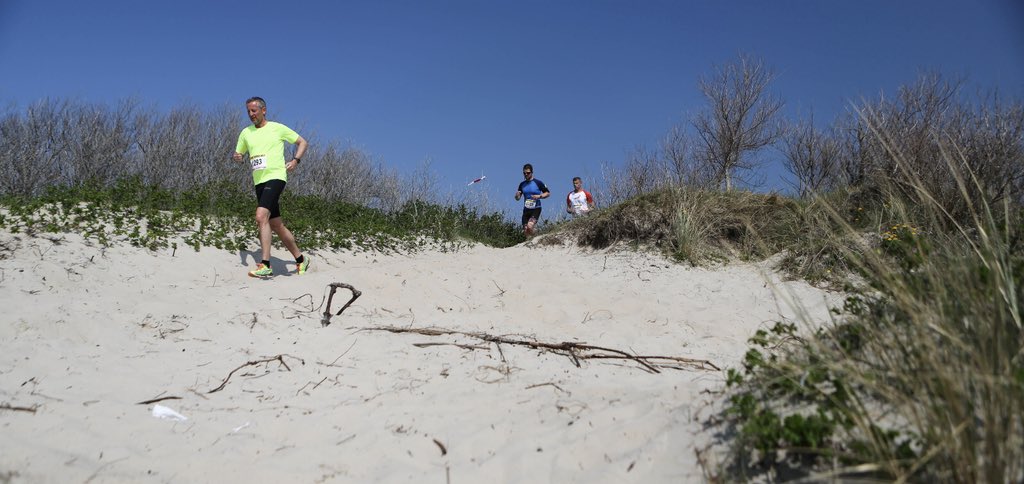huibdevries's tweet photo. Zwaar, maar mooi. De #Vuurtorenloop Vlieland is een aanrader. https://t.co/hbOwZ7hxTC