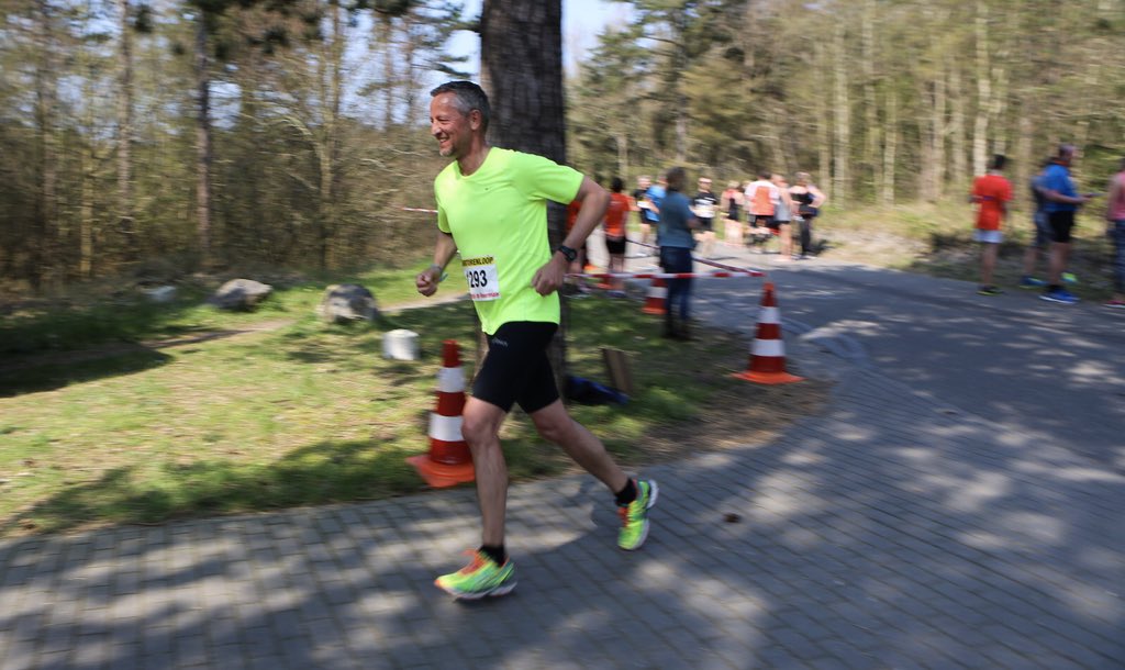 huibdevries's tweet photo. Zwaar, maar mooi. De #Vuurtorenloop Vlieland is een aanrader. https://t.co/hbOwZ7hxTC
