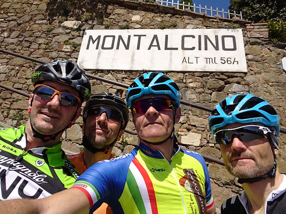 PiraniPierpaolo's tweet photo. @PiraniPierpaolo @Tomtania1. Toscana, uno dei posti più belli al mondo. #natura #bike #friend #330dsl #155km #spettacolo #ghiaia #gravel #tuttosipuo https://t.co/lyRv36xexj