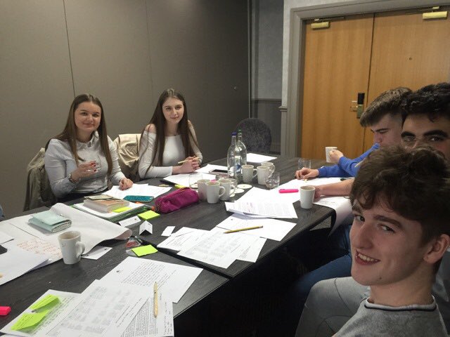 EastbankAcademy's tweet photo. Eastbank Advanced Higher English class put a whole new meaning to Super Sunday! Six hours of focused revision! #targetingexcellence https://t.co/OwQppNs6r8