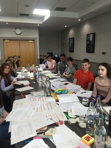 EastbankAcademy's tweet photo. Eastbank Advanced Higher English class put a whole new meaning to Super Sunday! Six hours of focused revision! #targetingexcellence https://t.co/OwQppNs6r8
