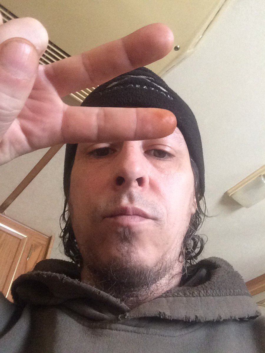 ToddRyznar's tweet photo. @NHLJets Are off to round 2. Got my @PatrikLaine29 playoff beard going. Gold Gold Gold... https://t.co/zH0mxOdbB8