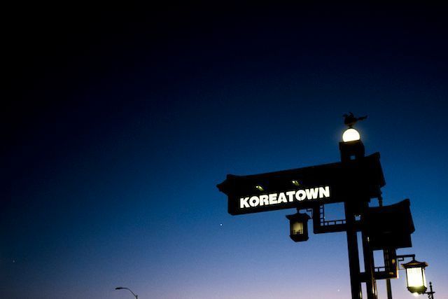 Aspire_LA's tweet photo. We are taking a closer look at what makes #Koreatown so unique. While researching this area, we discovered it has its very own Skateboarding paradise! The area outside at 3700 Wilshire is one of L.A.'s most iconic spots for skateboarders, read more: https://t.co/5tL5y9sF8L https://t.co/Xh6qItrnHY