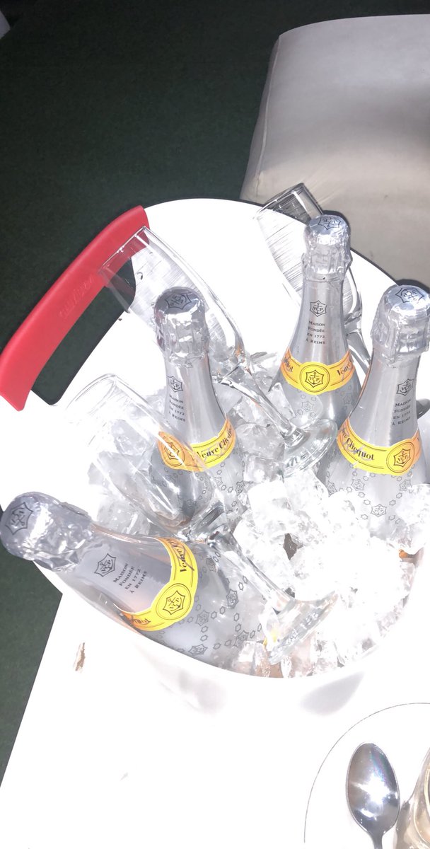 djmahoota's tweet photo. #SundayBubbly #SundayBubbles #KasiSunday https://t.co/ZLQGaQhhic