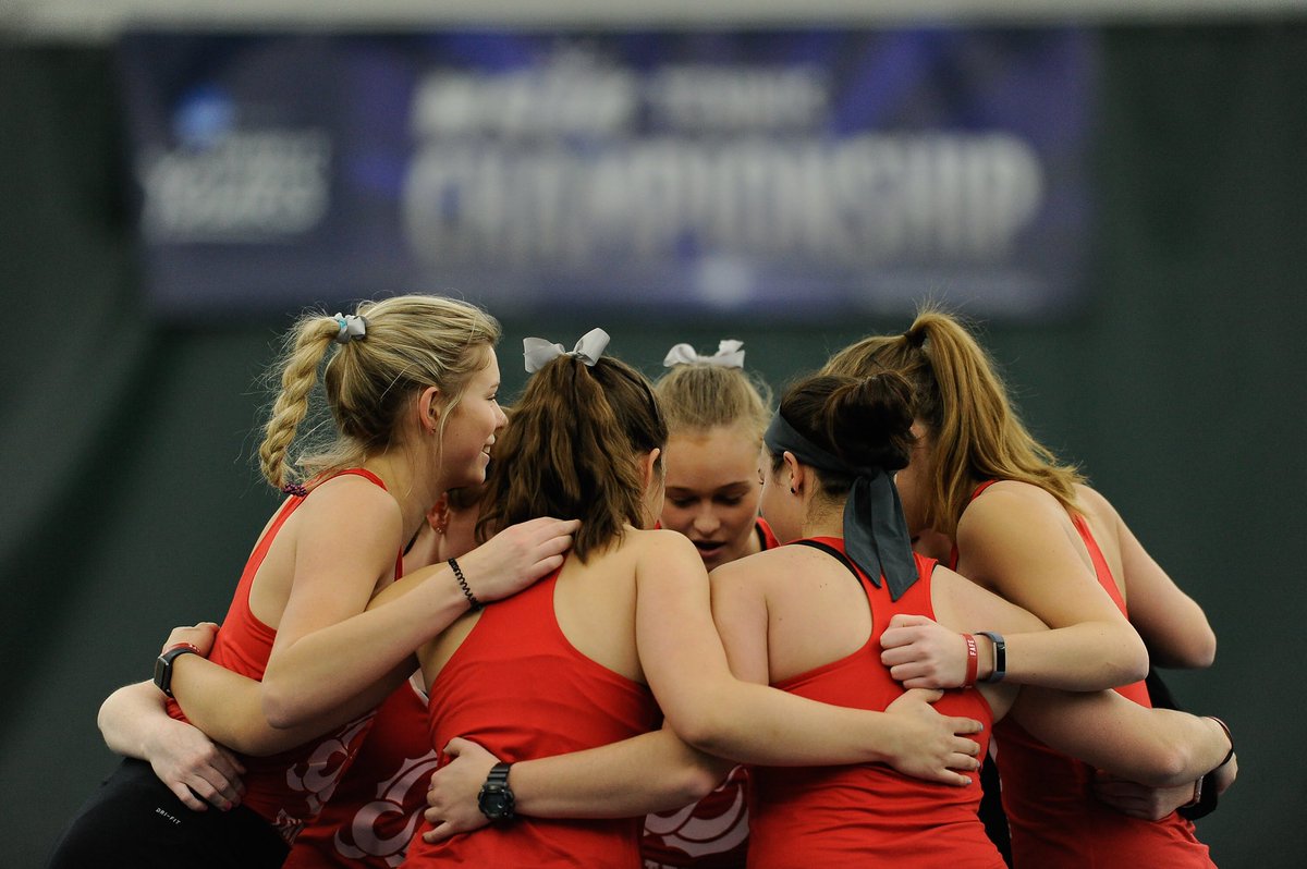 Thanks to a clinching comeback win by <a href="/mvptennis16/">Olivia Keelin</a> @MSUMTennis is in the <a href="/NorthernSunConf/">NSIC</a> Championship match for FIRST TIME EVER! That has <a href="/MSUMDragons/">MSUM Dragons</a> #FiredUp