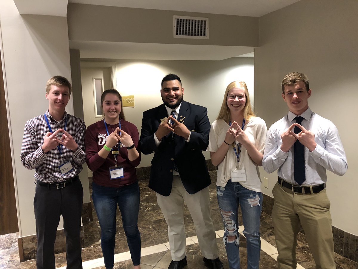 DhruPatel99's tweet photo. .@_IOWADECA , it was a pleasure to meet with you all to discuss our future! #ExcelWithPatel https://t.co/2bHIYS9xG9