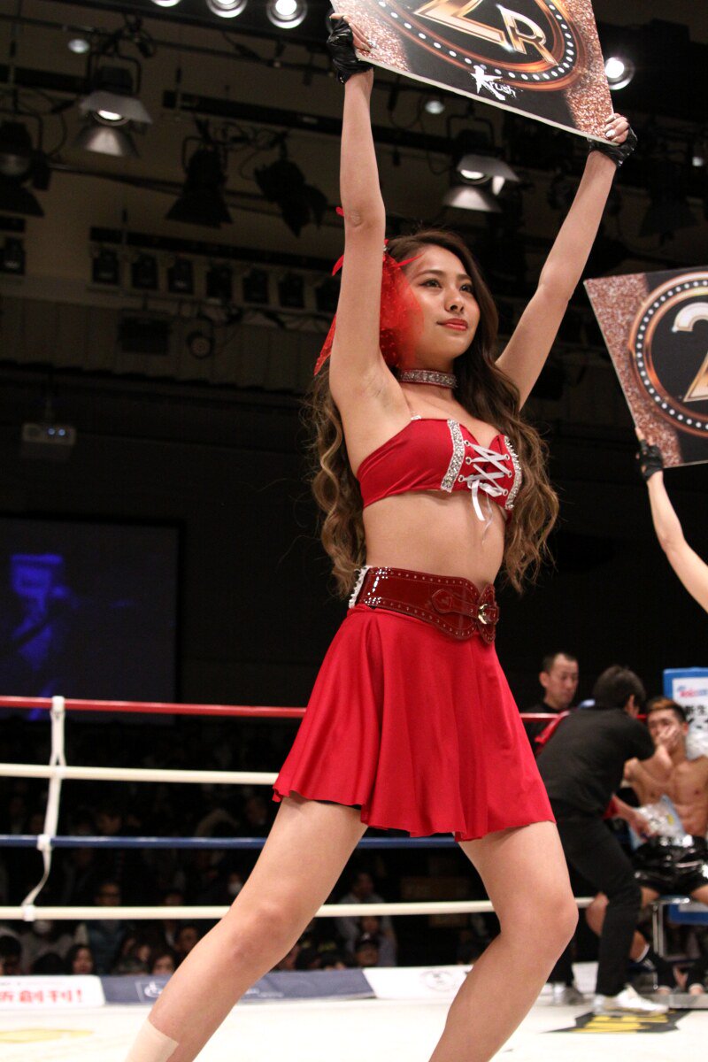 boutreview's tweet photo. Krush Girls '17と'18の違い、わかりますか？ https://t.co/FQsp8vL8F5