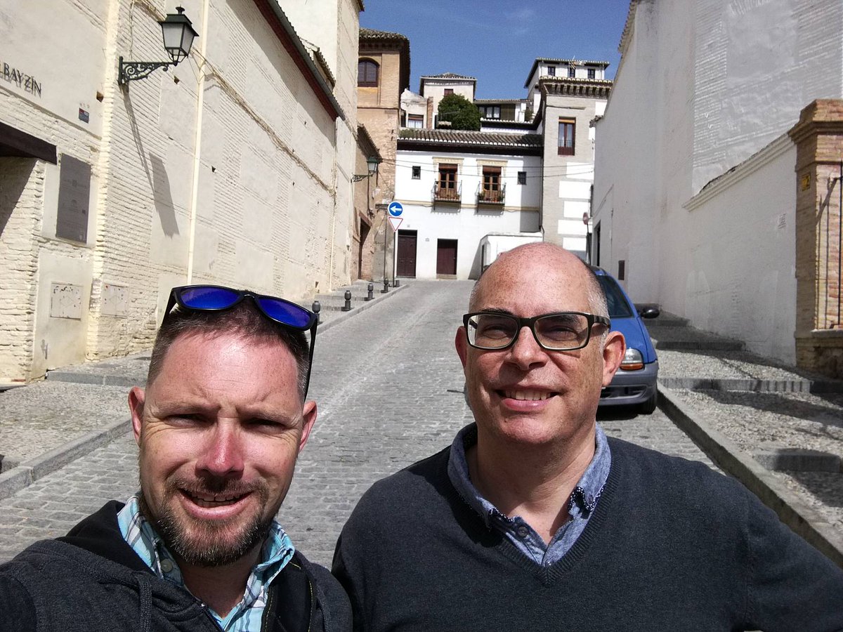 Avance_esp's tweet photo. Friday prayer walk with a local pastor we partner with. Praying for #Albaicín. #AvanceESP #Avance #Granada https://t.co/zudEHrsCpC