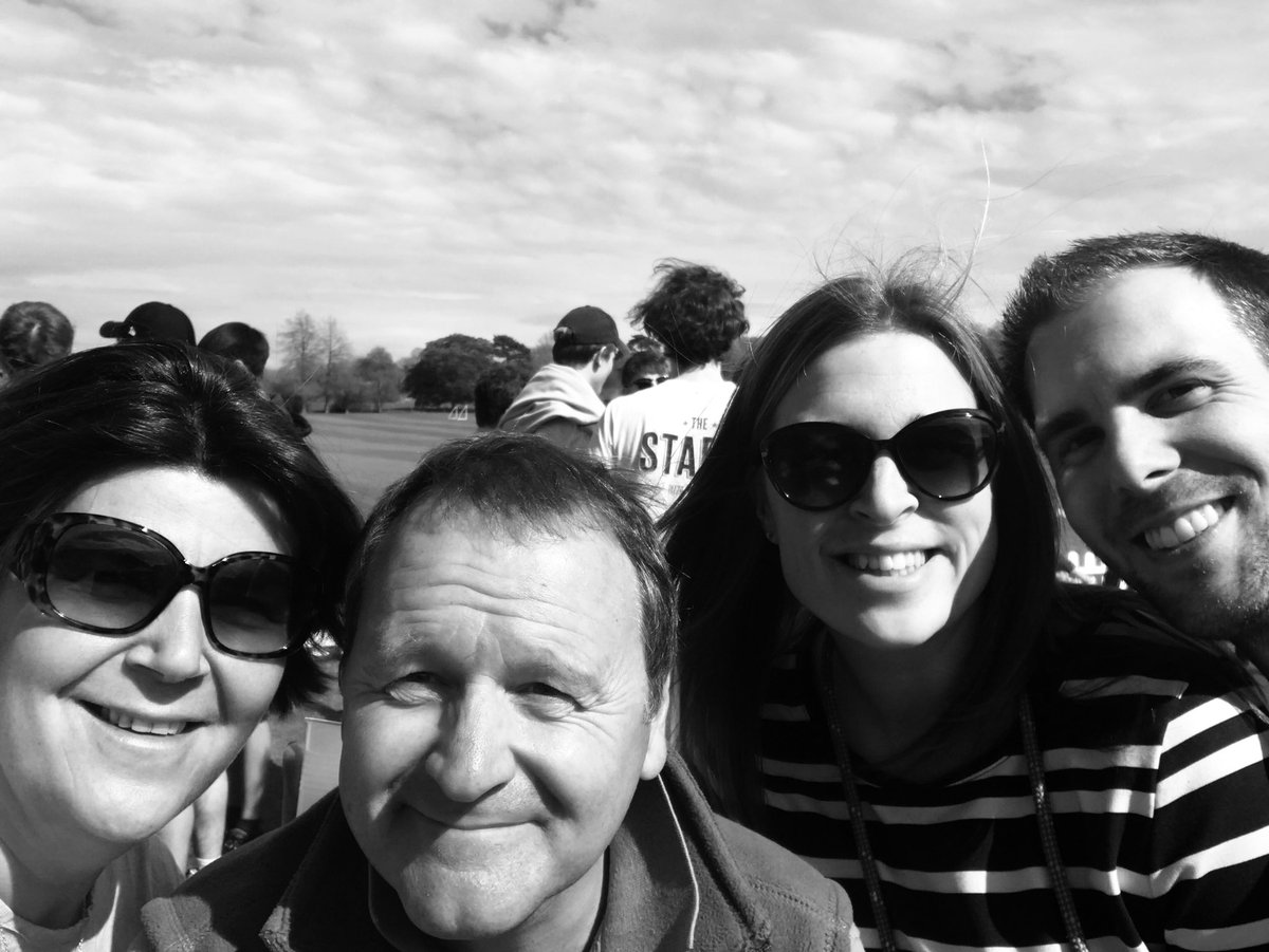 KSBBlackfordHse's tweet photo. Great fun bbq-ing with @KSBOldHouse @KSBNewHouse & @KSBLyonHouse Thx to the chefs and thx to all boys for supporting and joining in the fun #hotdogs #burgers #chocices #we❤️❤️boarding https://t.co/cI9d5Ap2Nv
