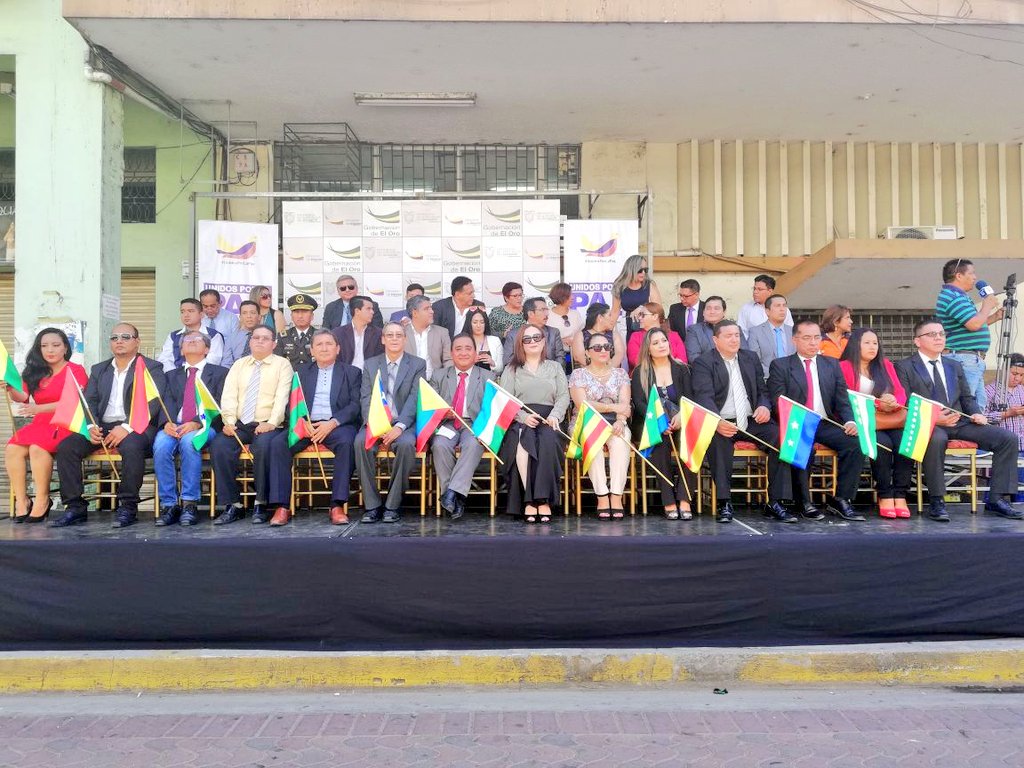 danilomariduena's tweet photo. Diferentes instituciones educativas del @Mineduc #Machala, participaron del Desfile estudiantil por los 134 años de provincialización de #ElOro
#VivaElOro #VivaLos134DeElOro
@Lenin @marialevicuna @PoliticaEc https://t.co/ISGb8XmR5U