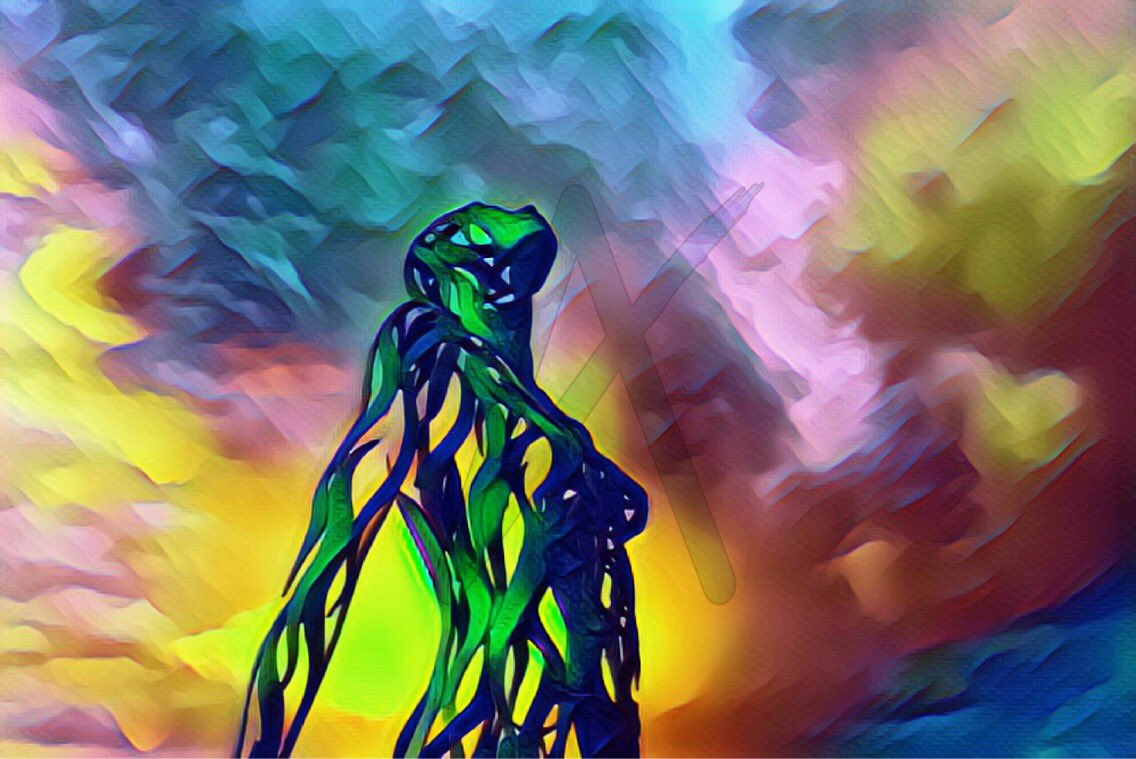 CMdigiART's tweet photo. Facing the Storm #statue #woman #courage #brave #storm #strength @DigitalCloudArt @DigitalArtSrc @dA_digital https://t.co/SS1HQMEBHk