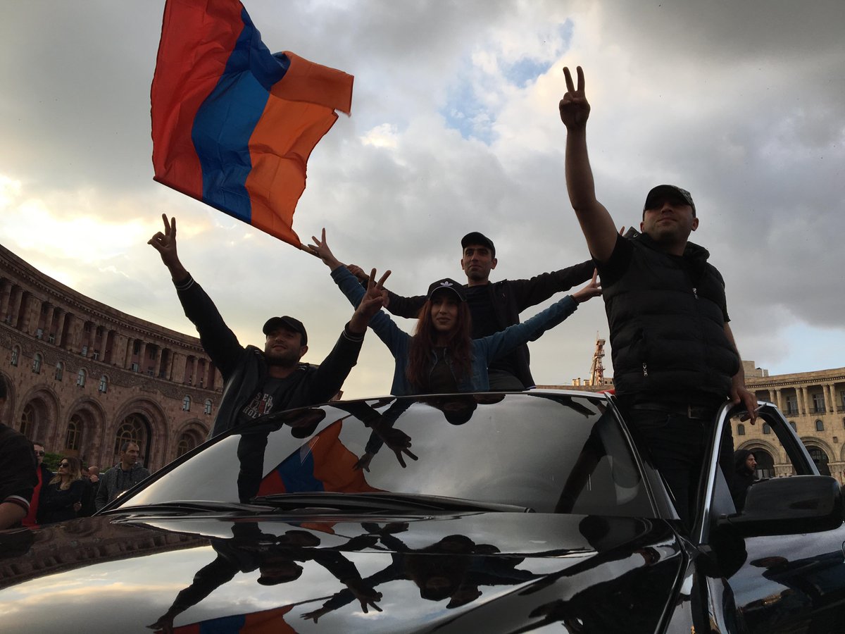 Unprecedented numbers, perhaps anywhere from 70-100,000 ppl in Republic Square, something that Armenia hasn't witnessed - a protest without a leader, spontaneous people power. #RejectSerzh #YerevanProtests Photos by Roubina Margossian.