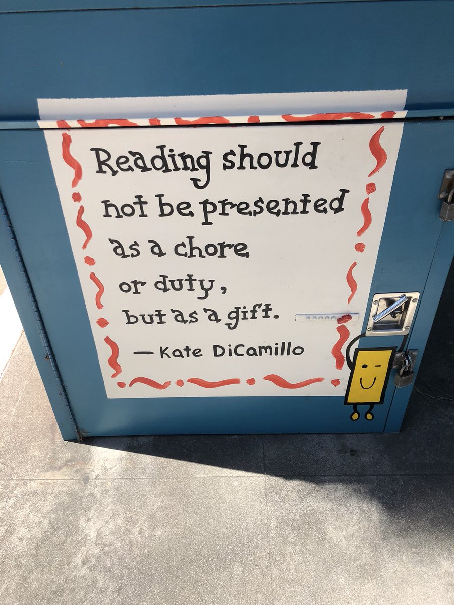 tomeleonard's tweet photo. “Reading should not be presented as a chore or duty, but as a gift.”  - Kate DeCamillo #sundaymorning #quote #reading #library #true #burbanklibrary #publicart https://t.co/XkOTutsHEz