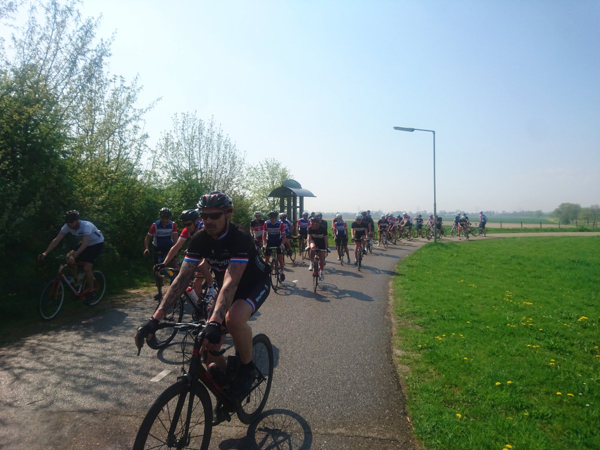 Peloton Katendrecht tweet media