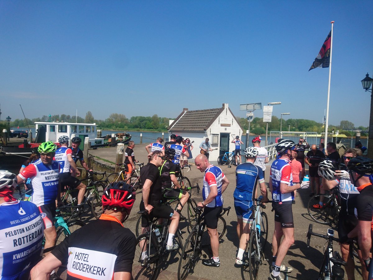Het was een heerlijke wielermiddag, rondje Hoekse Waard en daarna #LBL kijken bij <a href="/HotelRidderkerk/">Hotel Ridderkerk</a>